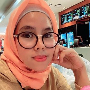 Meet your Posher, Noor mila